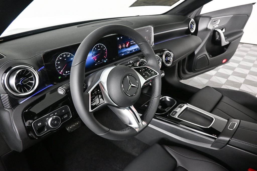 2026 Mercedes Benz CLA 250 photo 4