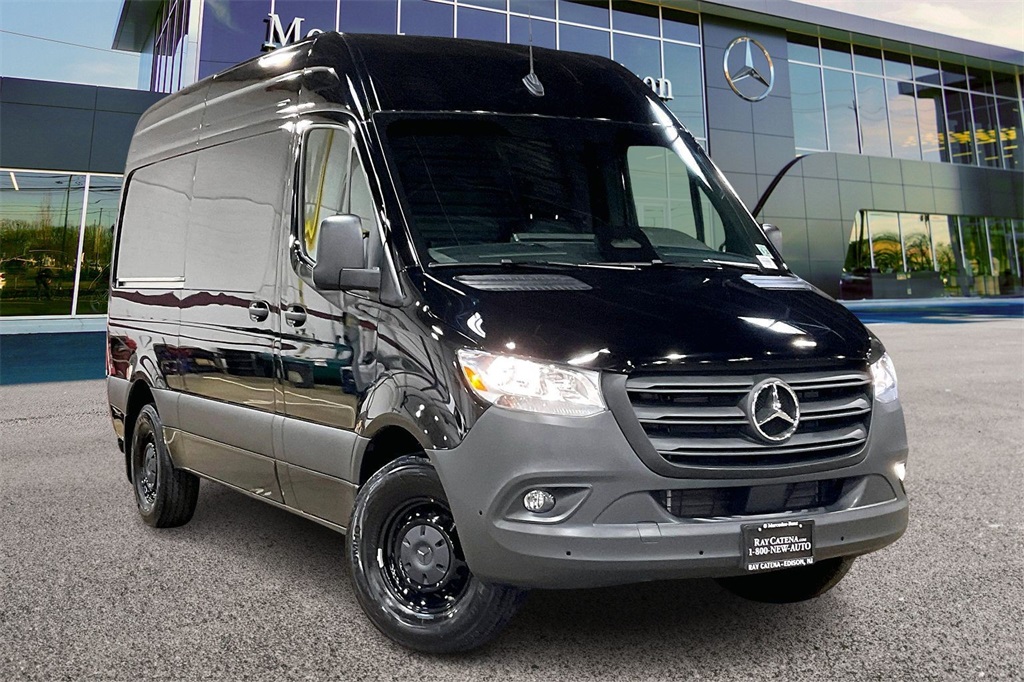2025 Mercedes-Benz Sprinter Cargo Van Base
