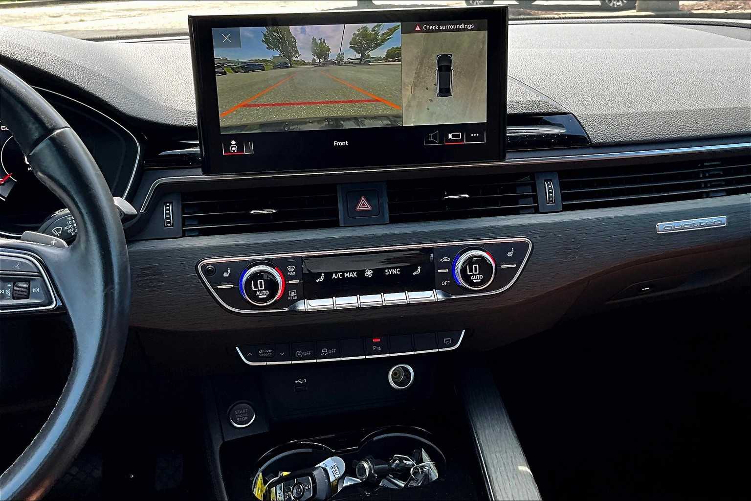 2022 Audi A4 S line Quattro Premium Plus photo 6