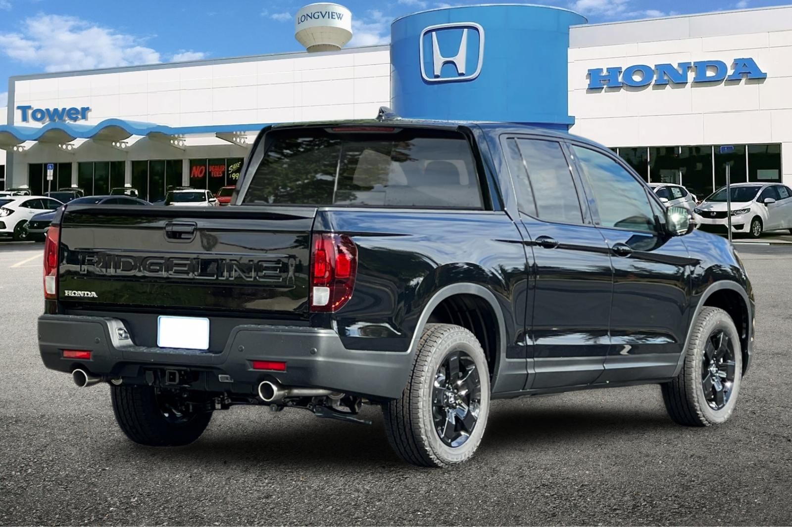 2025 Honda Ridgeline Black Edition photo 3