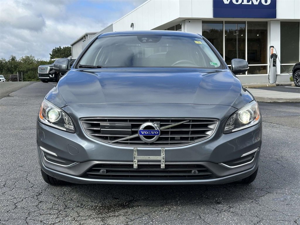 2016 Volvo S60 Inscription T5 Platinum AWD photo 22