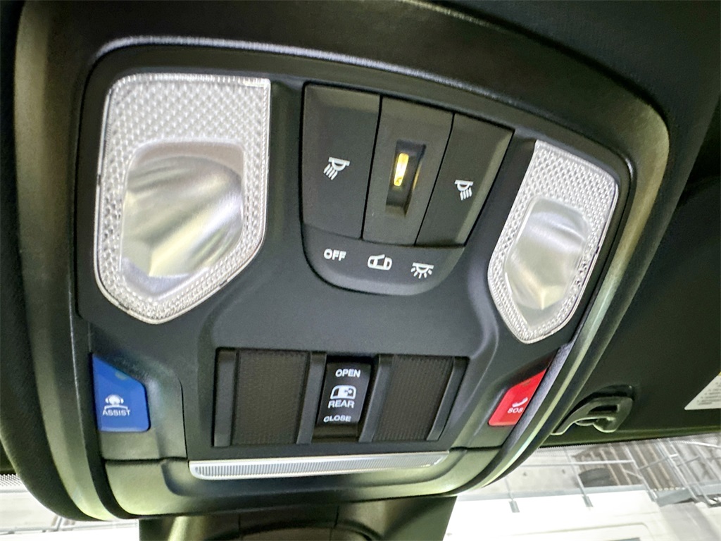2025 Ram 2500 Big Horn photo 17
