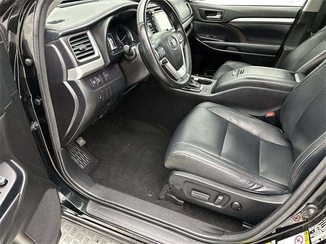 2017 Toyota Highlander XLE photo 3