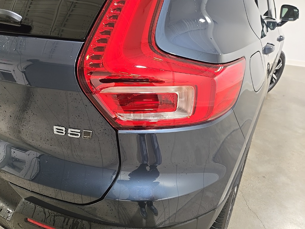 2026 Volvo XC40 Core photo 19