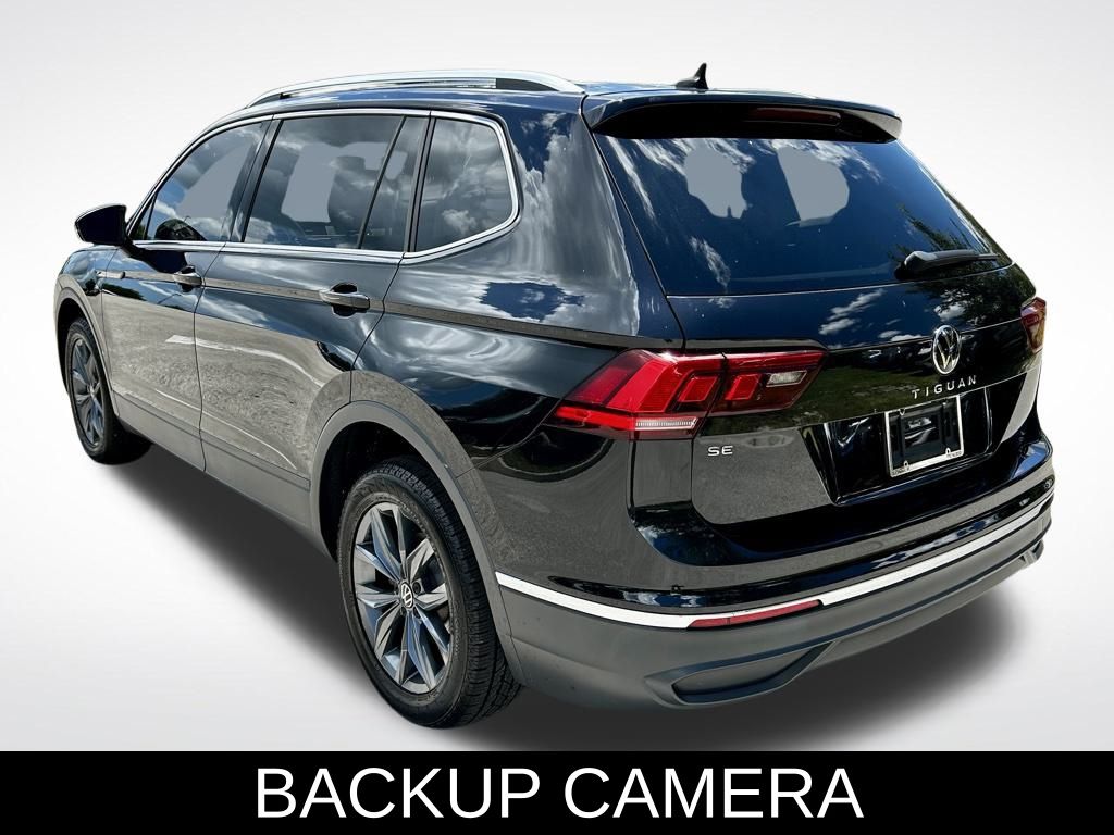 2022 Volkswagen Tiguan SE photo 3