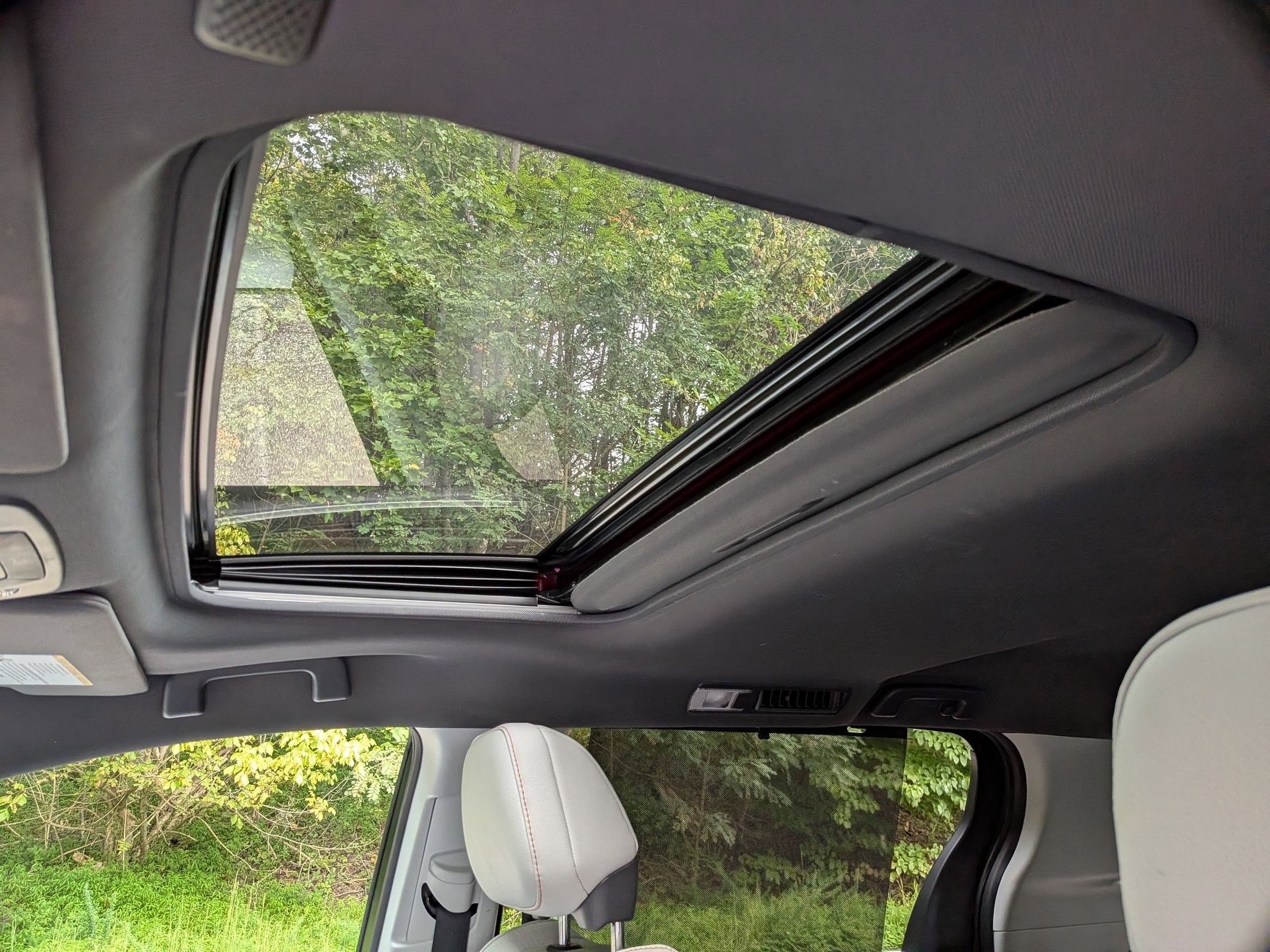 2022 Toyota Sienna XSE photo 15