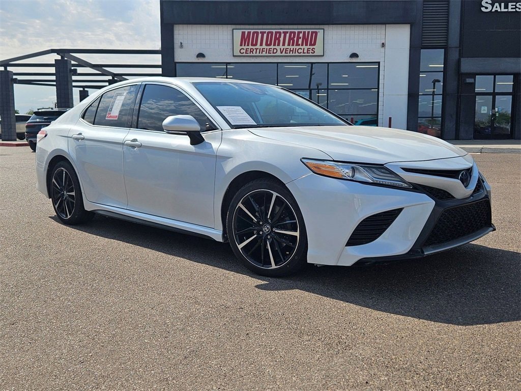 2020 Toyota Camry XSE photo 2