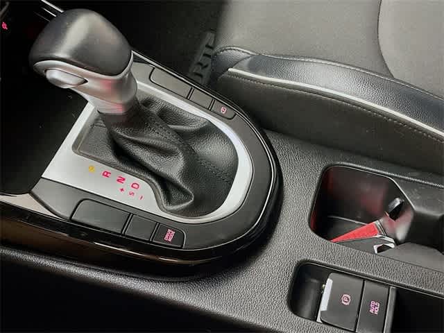 2023 Kia Forte GT-Line photo 19