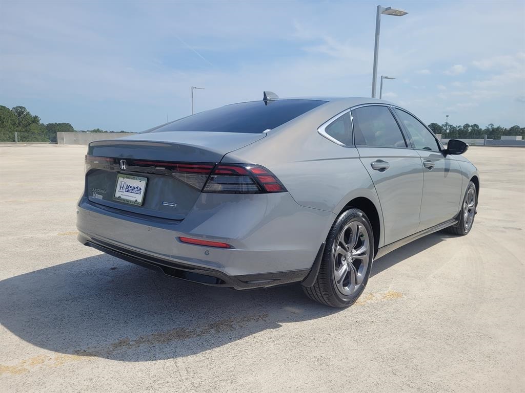 2025 Honda Accord Hybrid EX-L photo 4