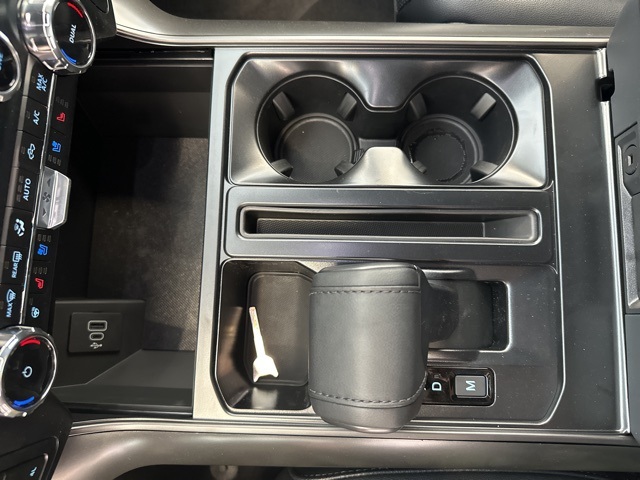 2025 Ford F-150 Lariat photo 21