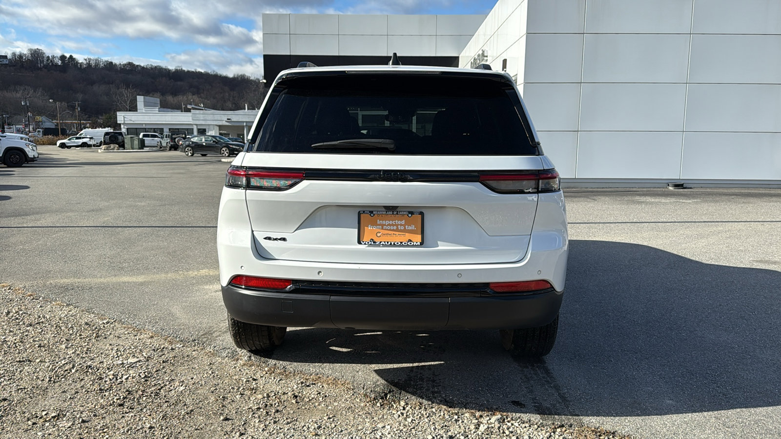 2024 Jeep Grand Cherokee Altitude photo 3