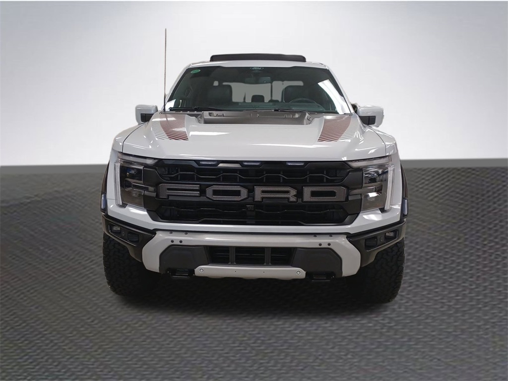 2025 Ford F-150 Raptor photo 3