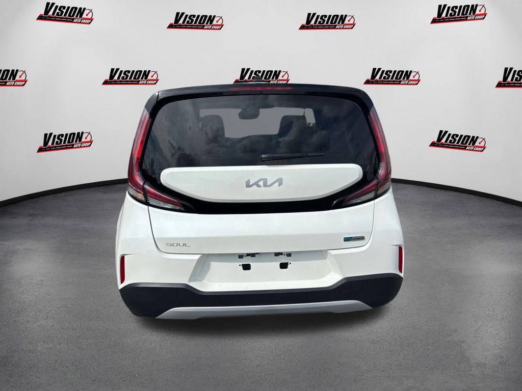 2023 Kia Soul EX photo 6