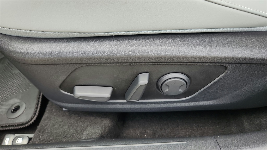 2025 Hyundai Elantra Hybrid Limited photo 20
