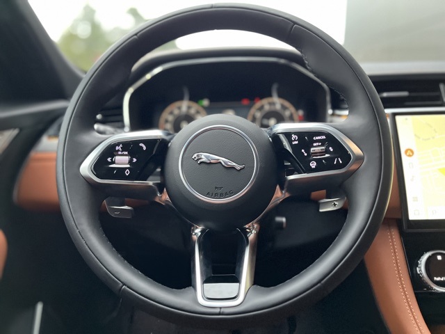 2024 Jaguar F-PACE P400 R-Dynamic S photo 28