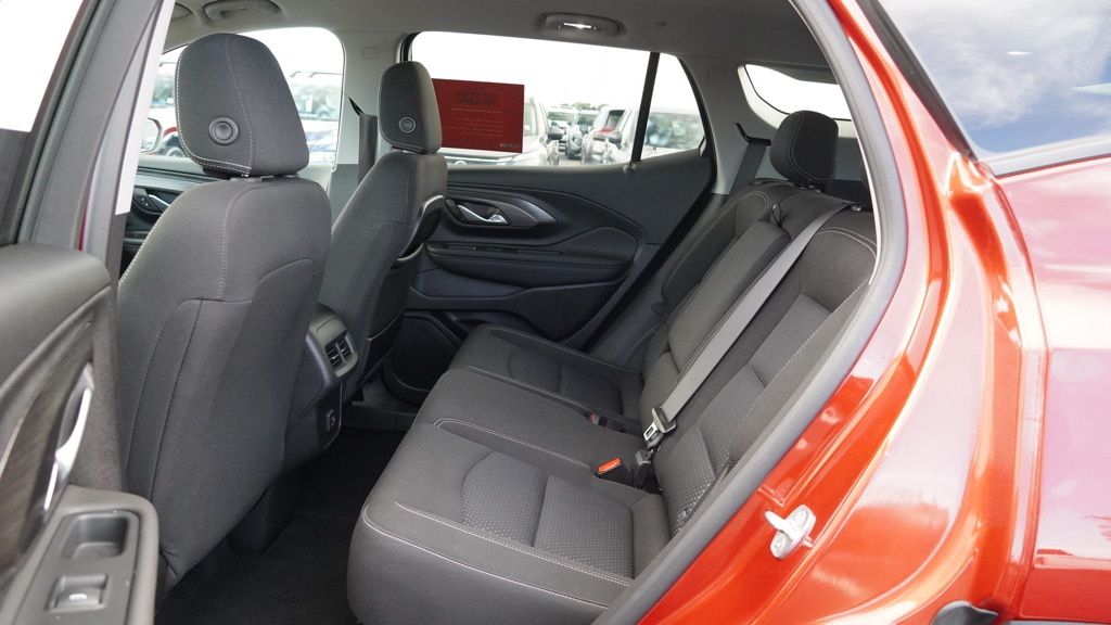 2023 Gmc Terrain SLE photo 12