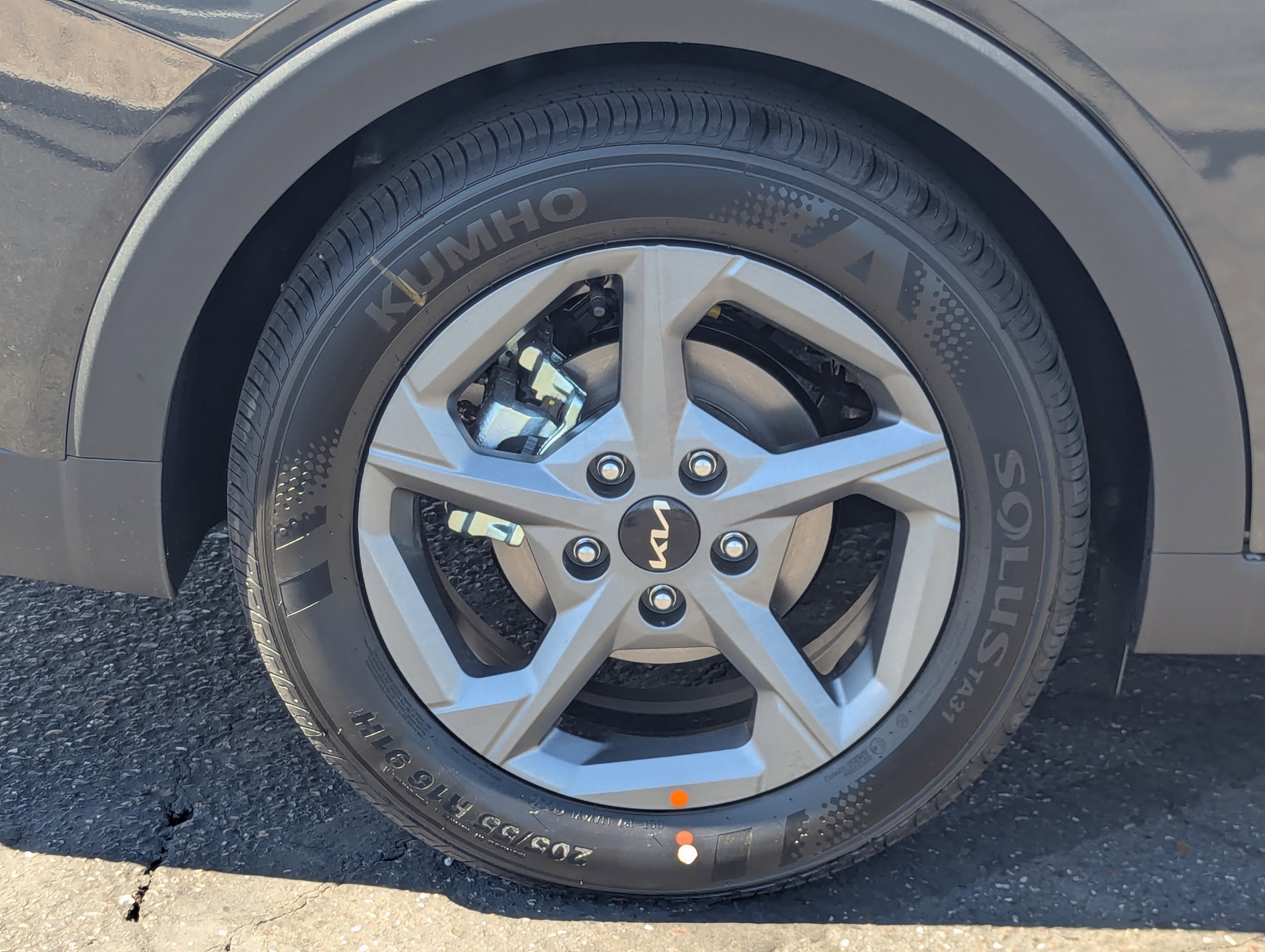 2025 Kia K4 LXS photo 2