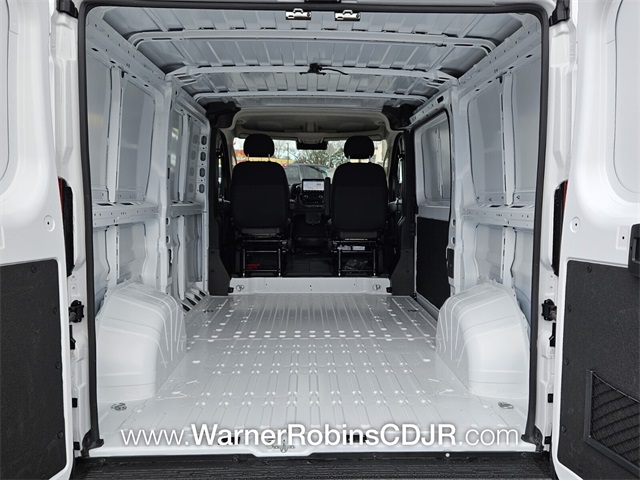 2025 Ram ProMaster 1500 Tradesman photo 8
