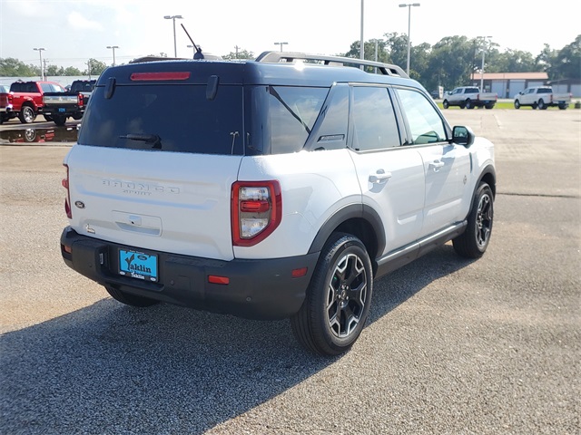 2025 Ford Bronco Sport Outer Banks photo 4