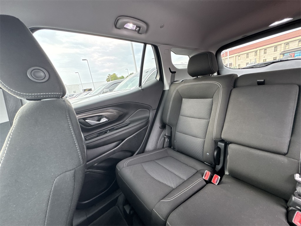 2024 Gmc Terrain SLE photo 11