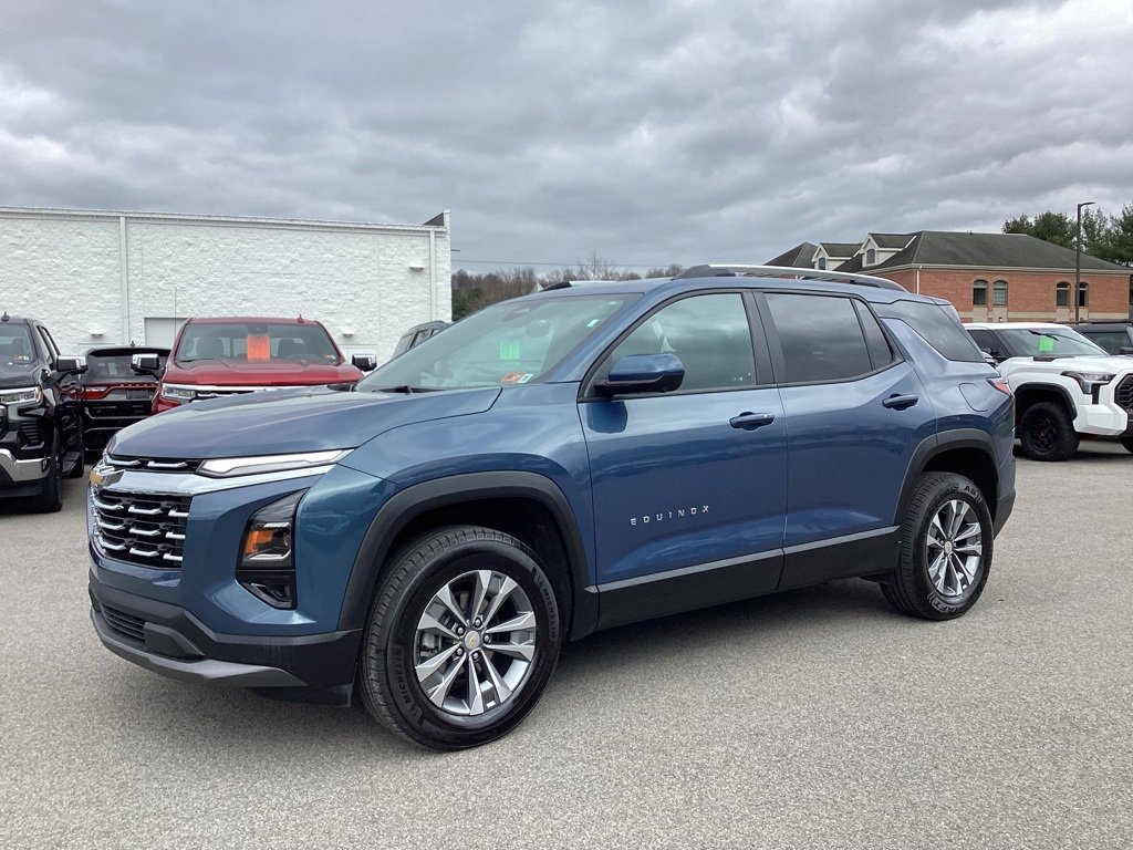 2025 Chevrolet Equinox LT's photo