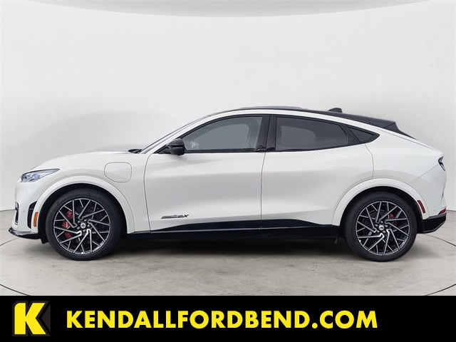 2022 Ford Mustang Mach-E GT photo 2