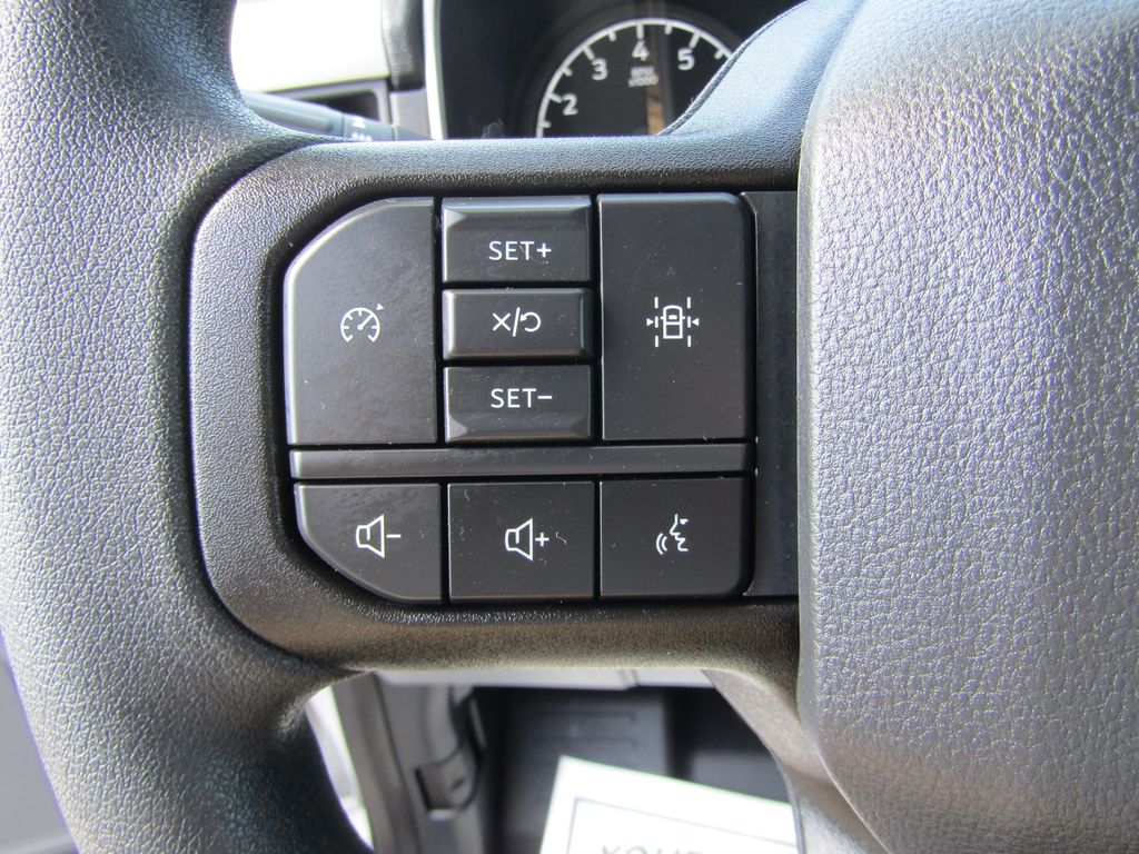 2023 Ford F-150 XL photo 14