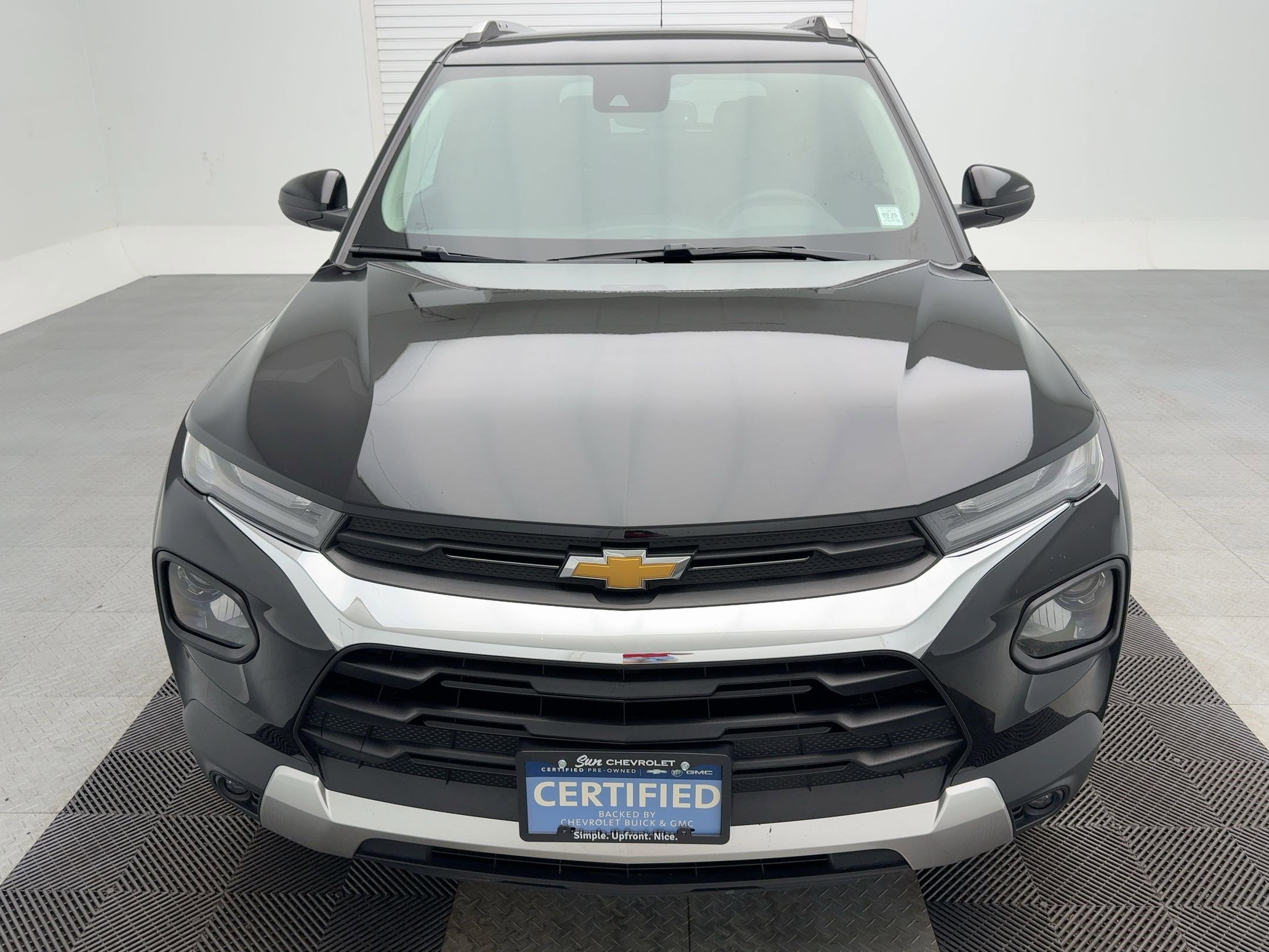 2022 Chevrolet Trailblazer LT photo 2