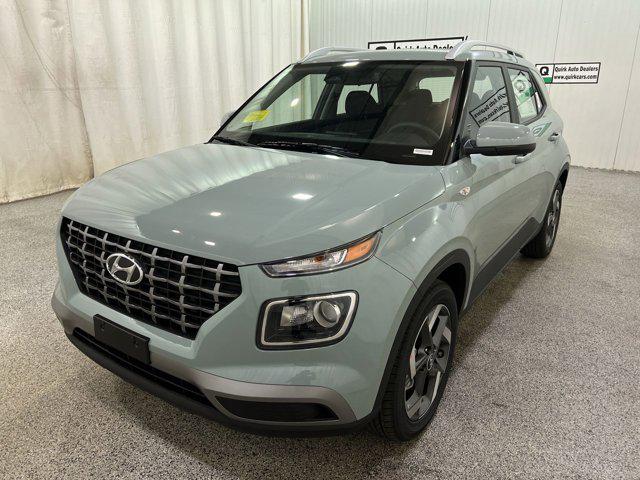 2026 Hyundai Venue SEL photo 2