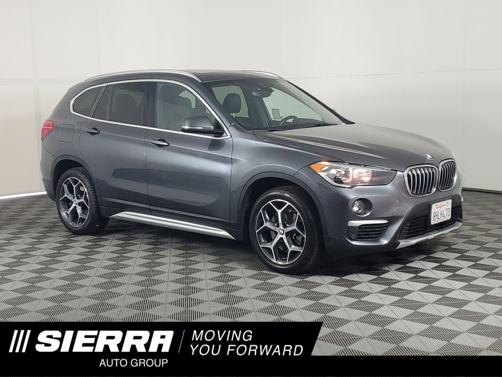 Used 2019 Gray BMW sDrive28i image 1