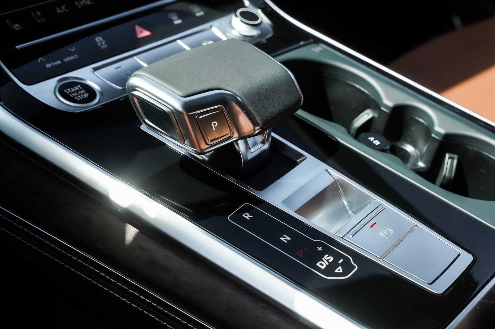 2025 Audi Q7 55 Premium Plus photo 11