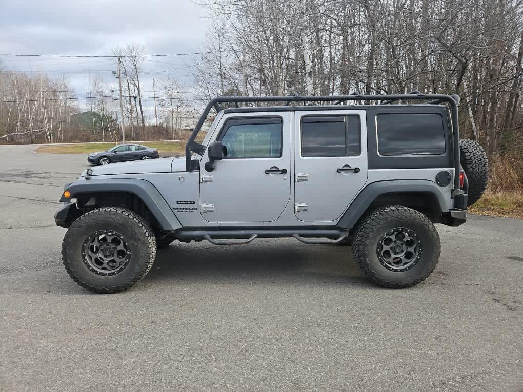 2017 Jeep Wrangler Unlimited Sport photo 2