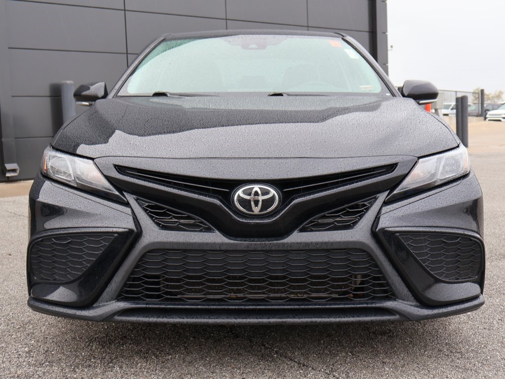 2024 Toyota Camry SE photo 7