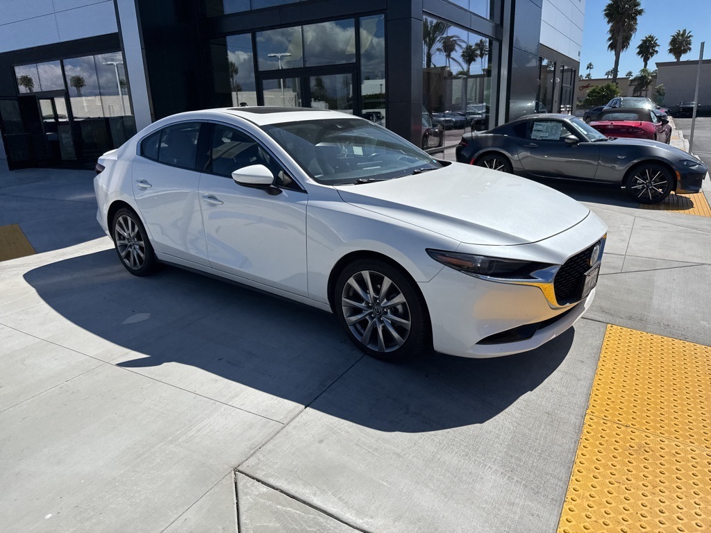 2021 Mazda Mazda3 Premium photo 28