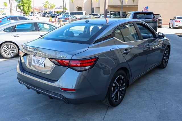 2024 Nissan Sentra SV photo 3
