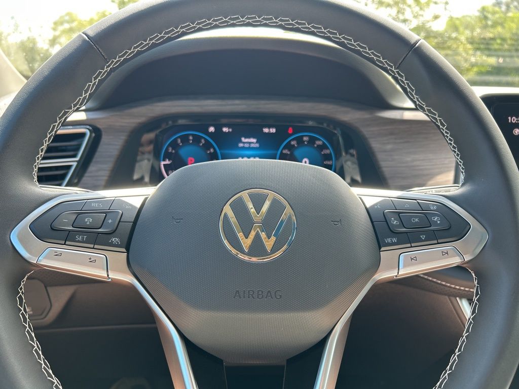 2026 Volkswagen Atlas SEL photo 18