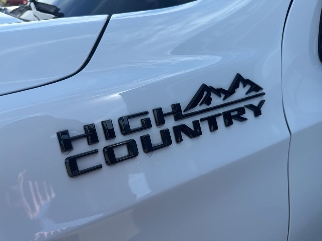 2023 Chevrolet Tahoe High Country photo 9