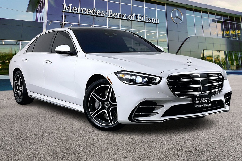 2025 Mercedes-Benz S-Class S 580's photo