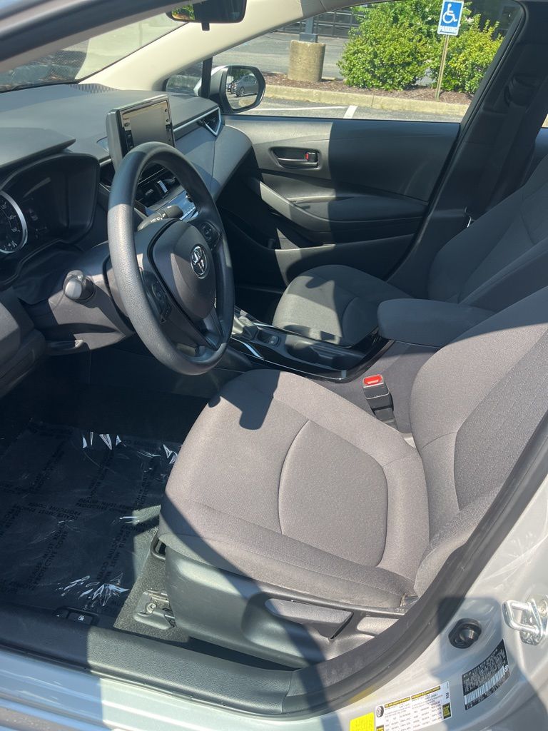 2022 Toyota Corolla LE photo 8