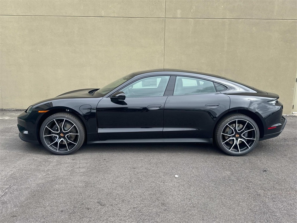2025 Porsche Taycan photo 2