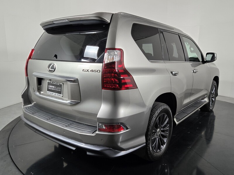 2020 Lexus GX 460 photo 4