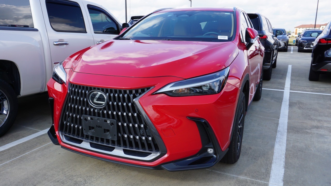 2023 Lexus NX 350's photo