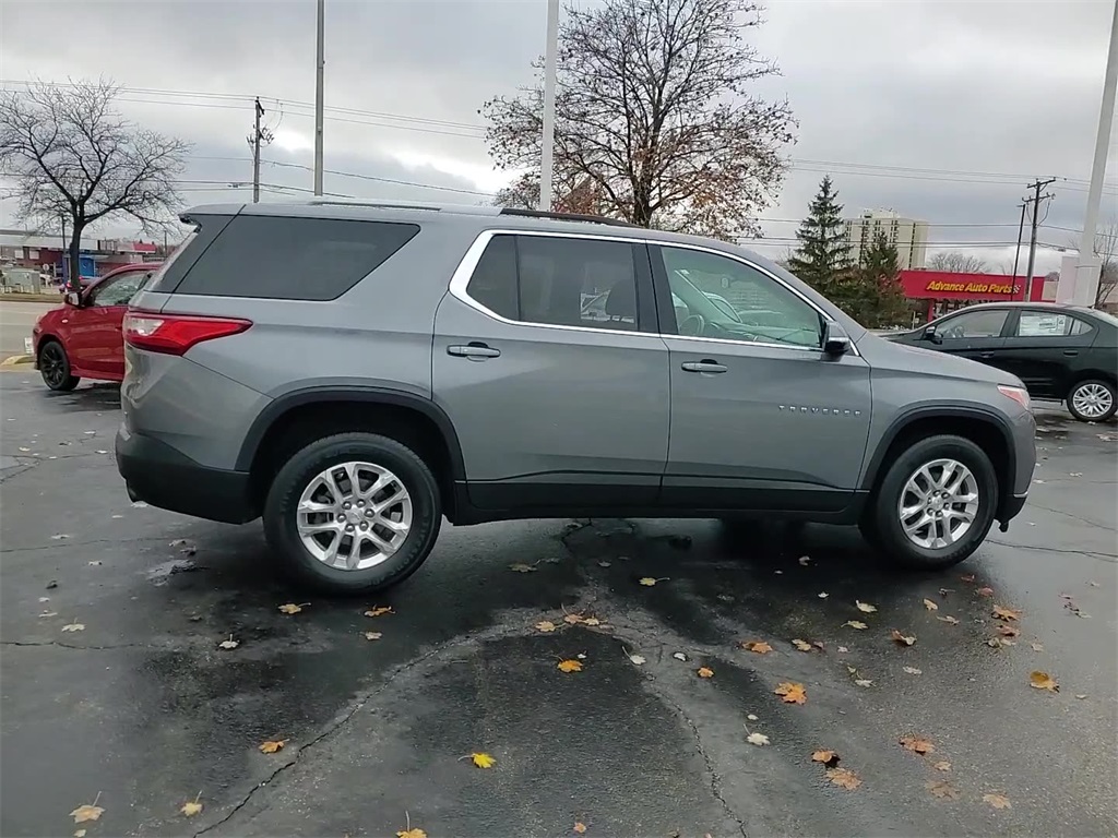 2018 Chevrolet Traverse Cloth 1LT photo 4