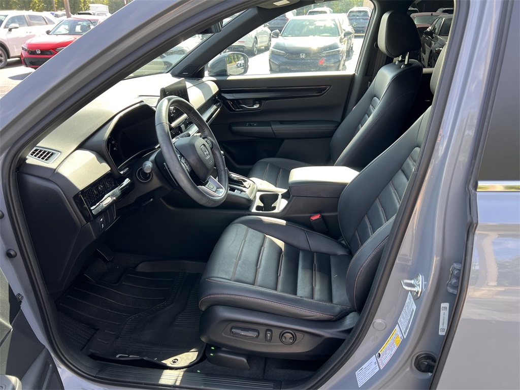 2024 Honda CR-V Hybrid Sport Touring photo 19