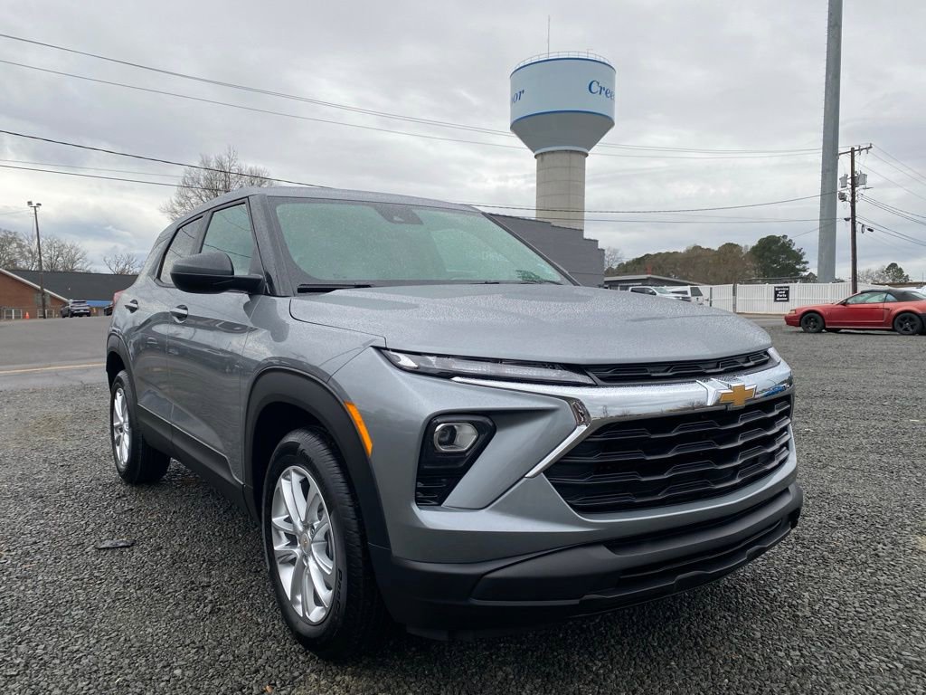 2026 Chevrolet Trailblazer LS's photo