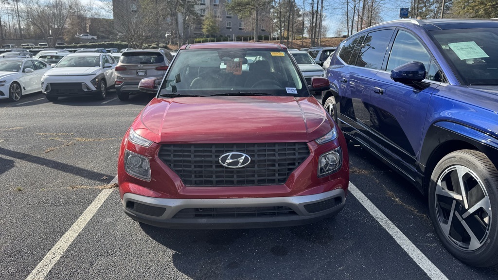 2024 Hyundai Venue SE's photo