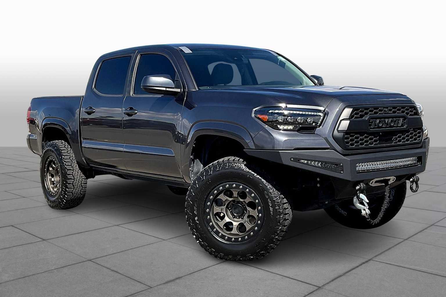 2019 Toyota Tacoma SR 4x4 photo 2