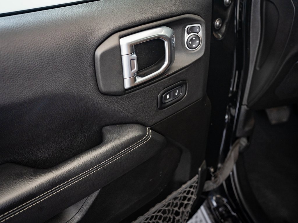 2022 Jeep Wrangler Unlimited Sahara photo 17