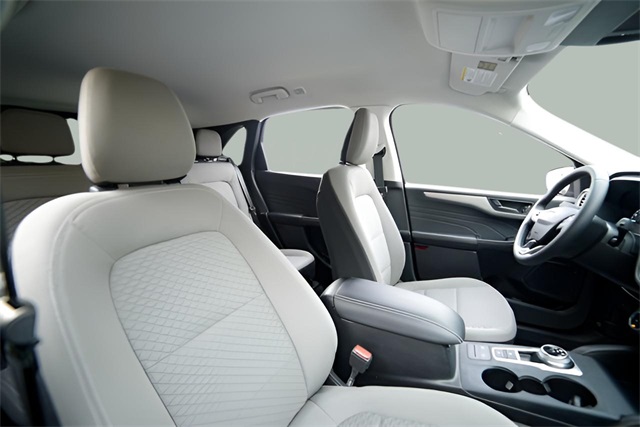 2022 Ford Escape SE photo 5