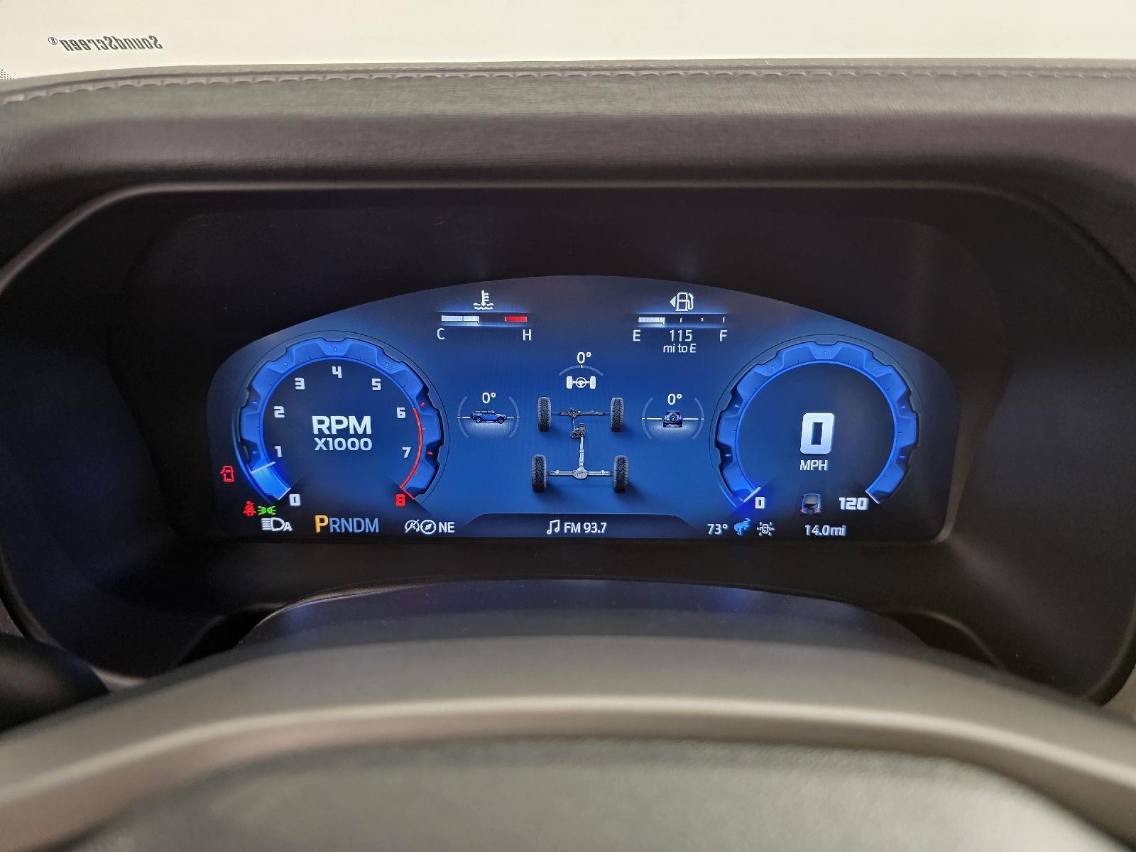 2025 Ford Bronco Outer Banks photo 28